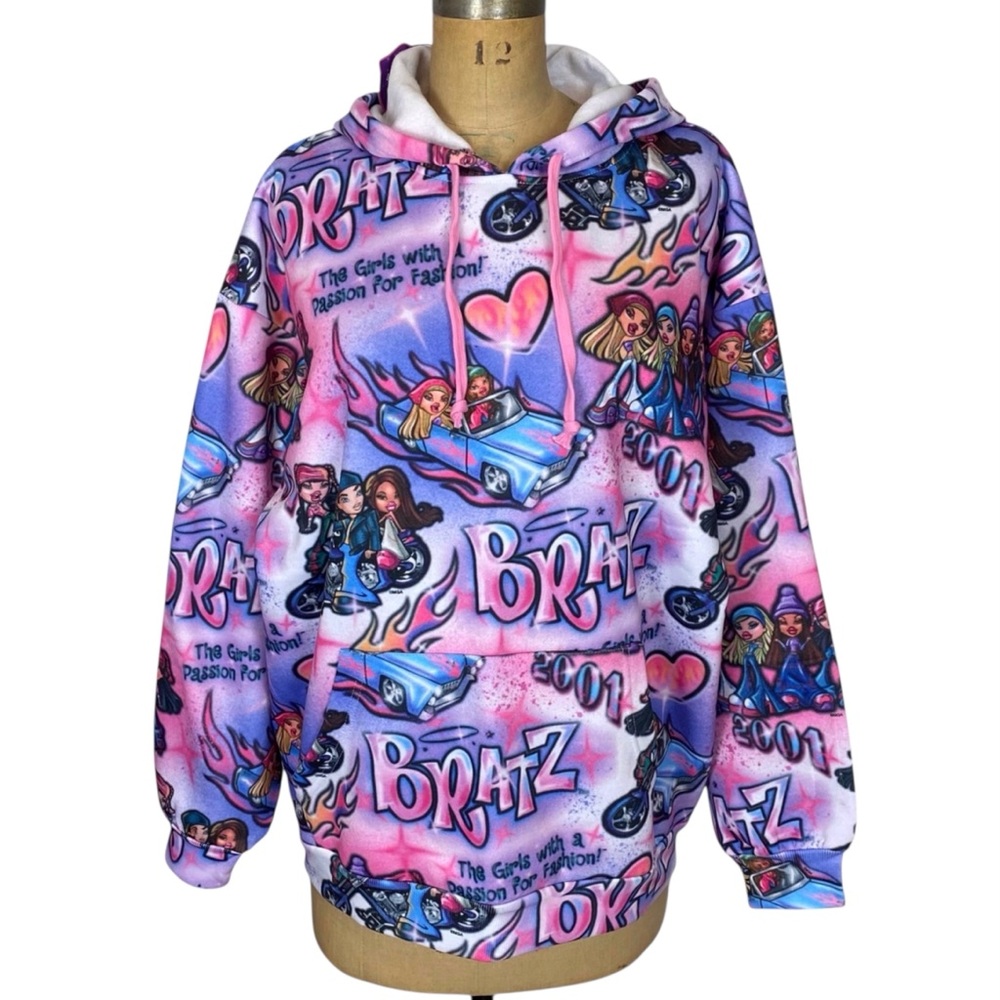 Dolls Kill x Bratz I'M HOT N' UNBOTHERED OVERSIZED HOODIE Size XS